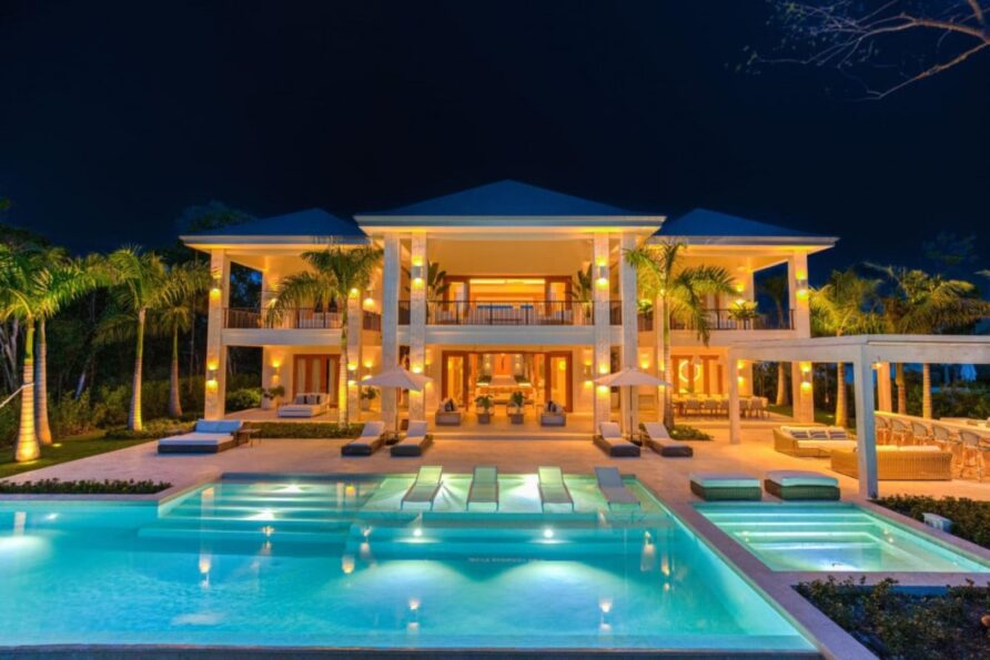 Club 61 Villa